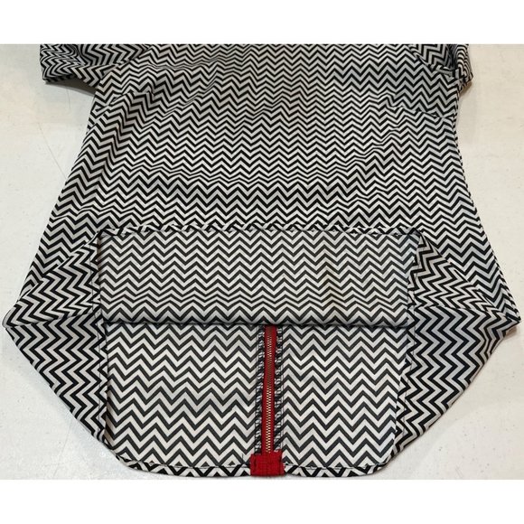 Bee Stitched Brand Chevron Blouse Black & White 100% Polyester Women Size Small - Picture 7 of 14